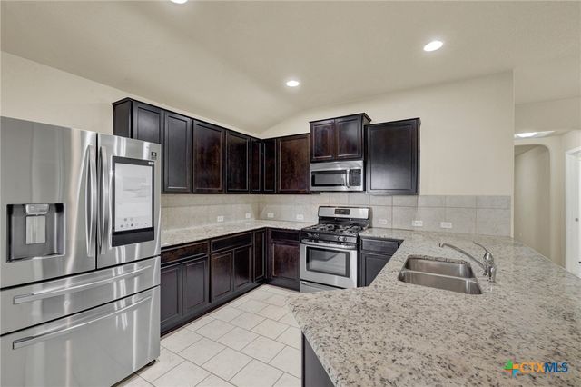 8510 Shooter Cove, San Antonio, TX 78254