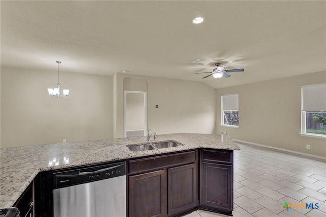 8510 Shooter Cove, San Antonio, TX 78254