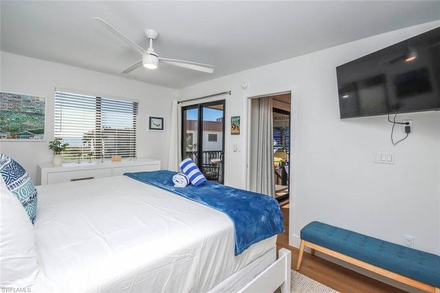 671 E Gulf DR 3C3, Sanibel, FL 33957