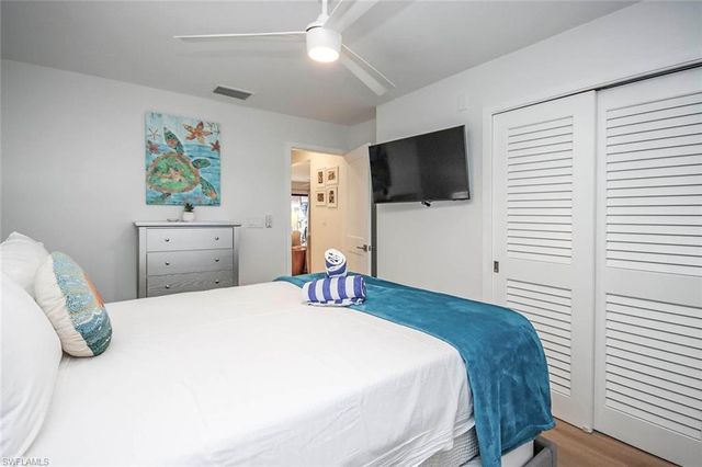 671 E Gulf DR 3C3, Sanibel, FL 33957