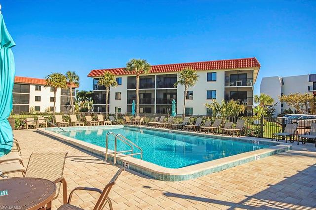 671 E Gulf DR 3C3, Sanibel, FL 33957