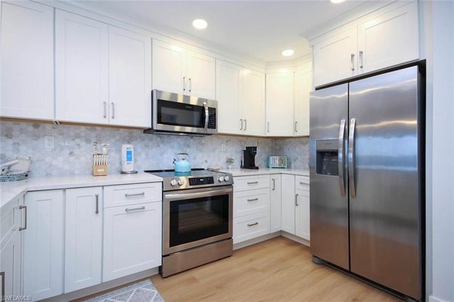 671 E Gulf DR 3C3, Sanibel, FL 33957