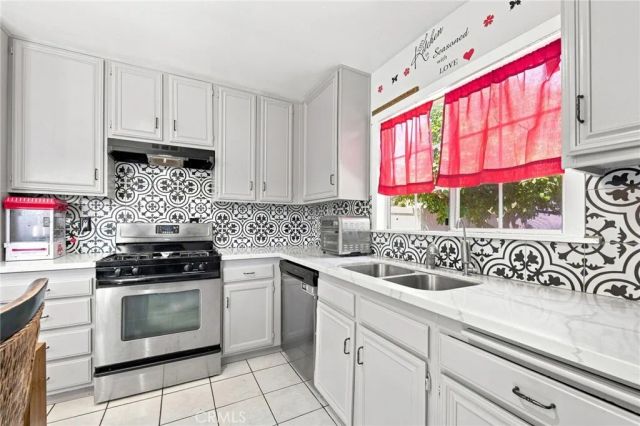 15014 Copper, Mission Hills (san Fernando), CA 91345