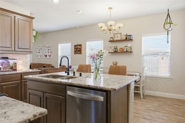 610 Boxwood Court, Greenville, TX 75402