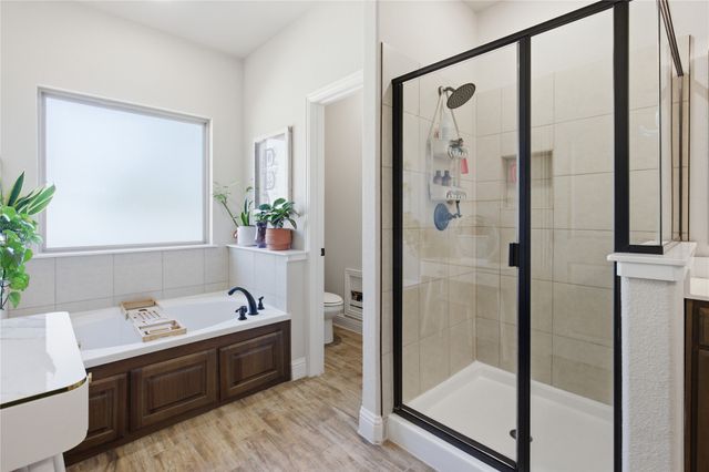 610 Boxwood Court, Greenville, TX 75402