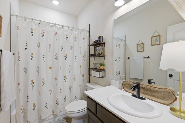 610 Boxwood Court, Greenville, TX 75402