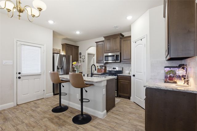 610 Boxwood Court, Greenville, TX 75402