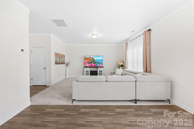 8131 Jonagold Lane, Charlotte, NC 28215