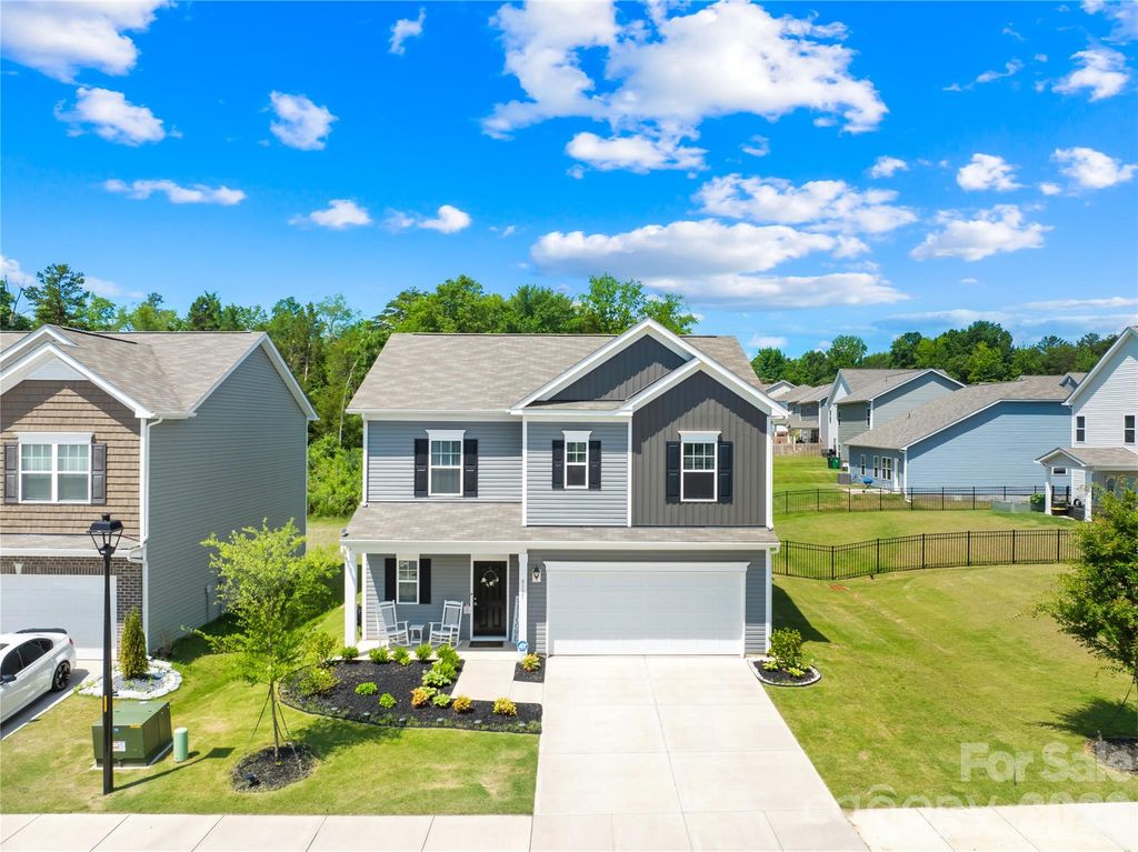 8131 Jonagold Lane, Charlotte, NC 28215