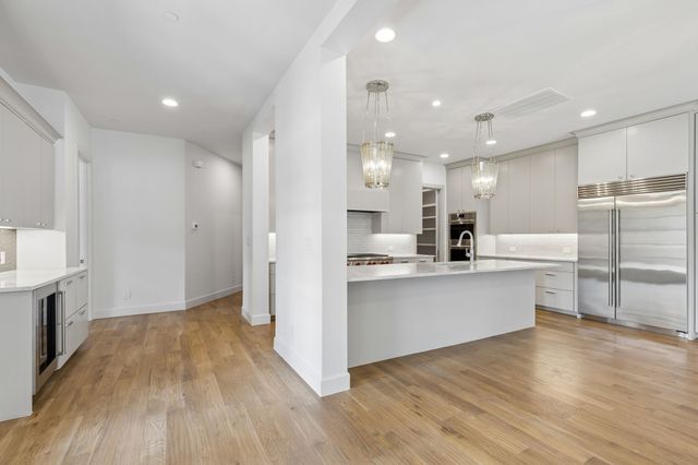 76 Cortes Drive, Westlake, TX 76262