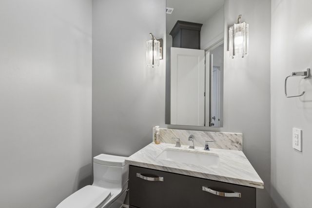 76 Cortes Drive, Westlake, TX 76262