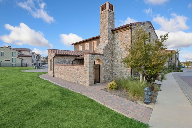 76 Cortes Drive, Westlake, TX 76262