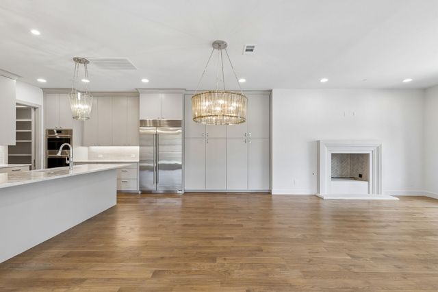 76 Cortes Drive, Westlake, TX 76262