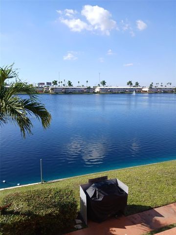 1000 SW 10th Ter 17P, Hallandale Beach, FL 33009