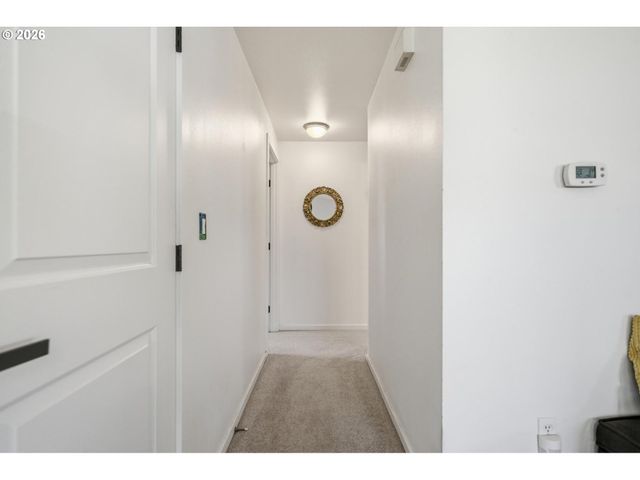 624 N Pershing St, Mt Angel, OR 97362