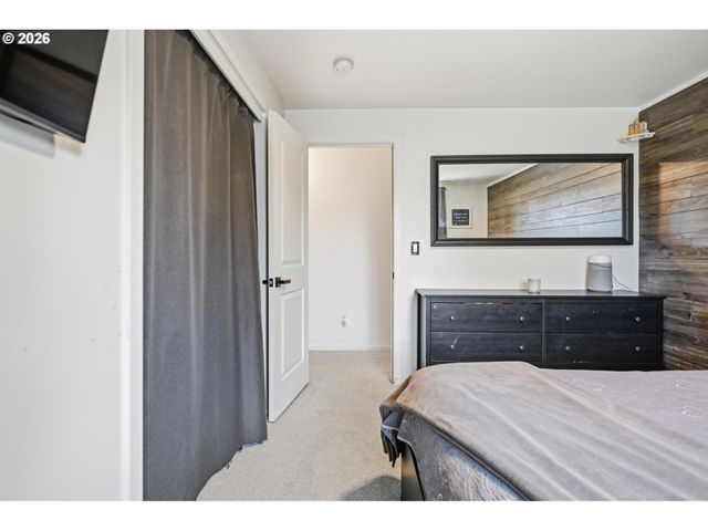 624 N Pershing St, Mt Angel, OR 97362
