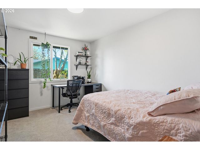 624 N Pershing St, Mt Angel, OR 97362