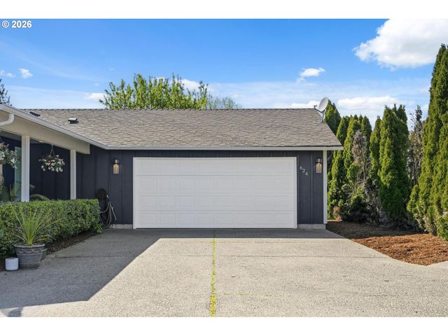 624 N Pershing St, Mt Angel, OR 97362