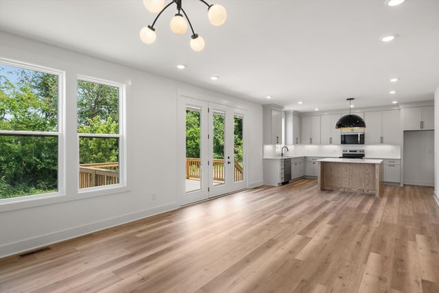 1301 Alderwood Pass, Nashville, TN 37207