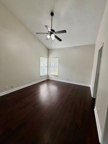 1078 Willoughby Station Blvd, Mount Juliet, TN 37122