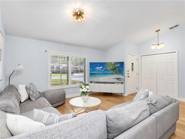 6980 Saint Edmunds LOOP, Fort Myers, FL 33966