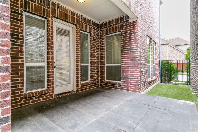 412 Loma Alta Drive, Flower Mound, TX 75022