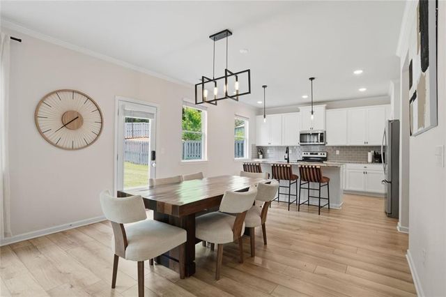631 River Gardens Drive SE, Atlanta, GA 30354