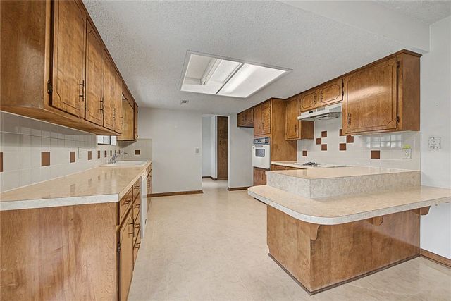 1708 Lawrence Street, Bentonville, AR 72712