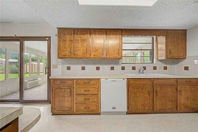 1708 Lawrence Street, Bentonville, AR 72712