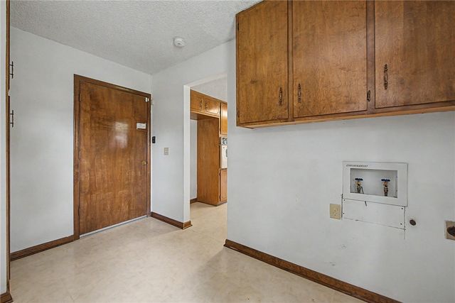 1708 Lawrence Street, Bentonville, AR 72712