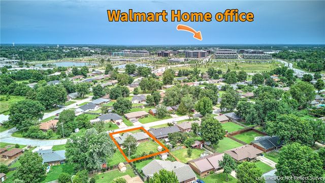 1708 Lawrence Street, Bentonville, AR 72712