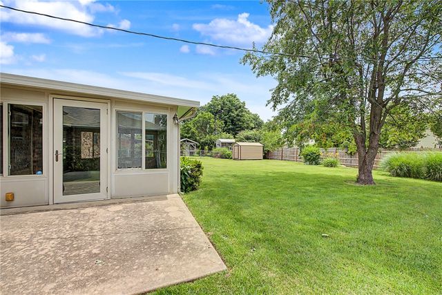 1708 Lawrence Street, Bentonville, AR 72712