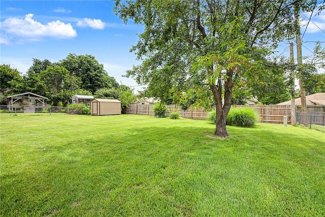 1708 Lawrence Street, Bentonville, AR 72712