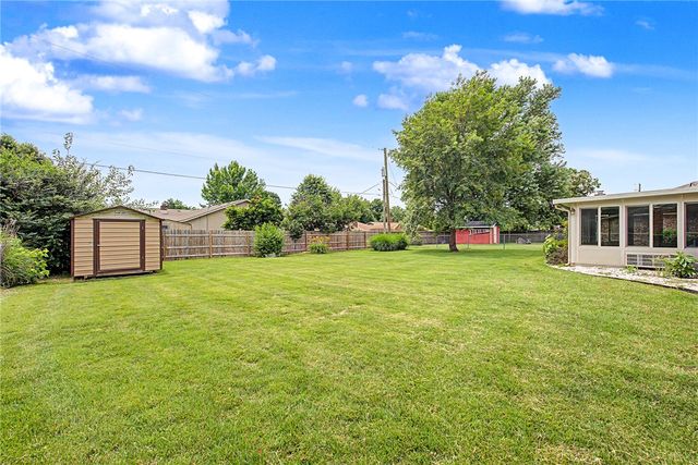 1708 Lawrence Street, Bentonville, AR 72712
