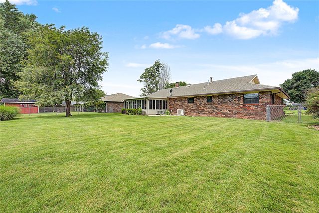 1708 Lawrence Street, Bentonville, AR 72712