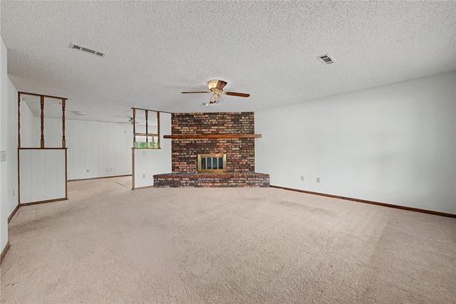 1708 Lawrence Street, Bentonville, AR 72712