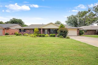 1708 Lawrence Street, Bentonville, AR 72712
