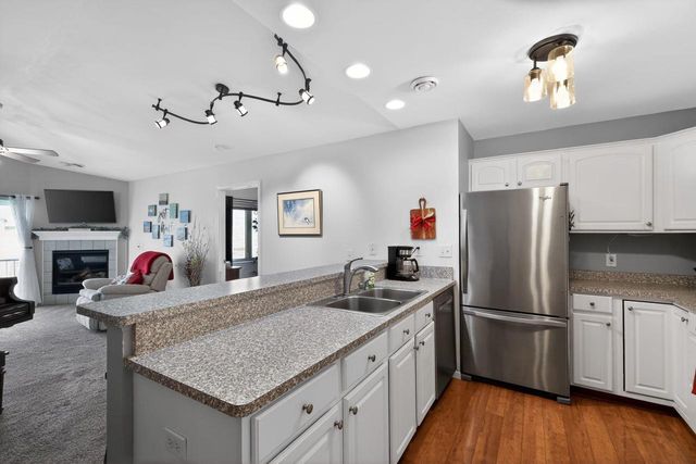 858 St. Albert the Great Drive, Sun Prairie, WI 53590