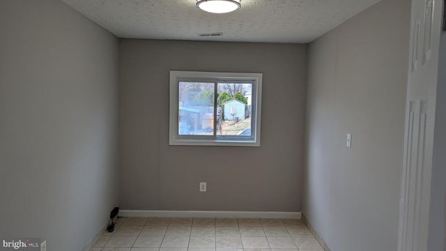 113 COLBURN DR, Manassas Park, VA 20111