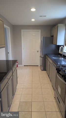 113 COLBURN DR, Manassas Park, VA 20111