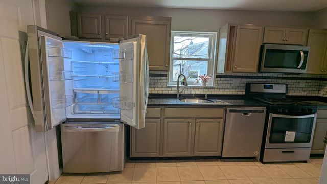 113 COLBURN DR, Manassas Park, VA 20111