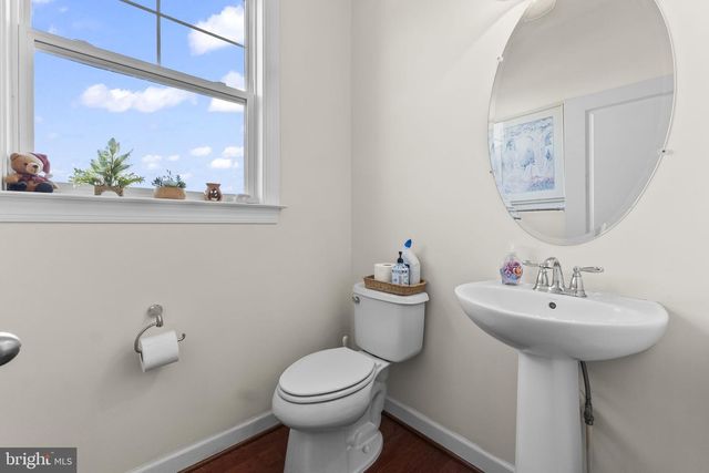 27 EDEN TERRACE LN, Catonsville, MD 21228