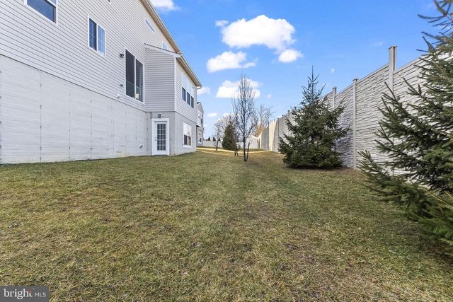 27 EDEN TERRACE LN, Catonsville, MD 21228