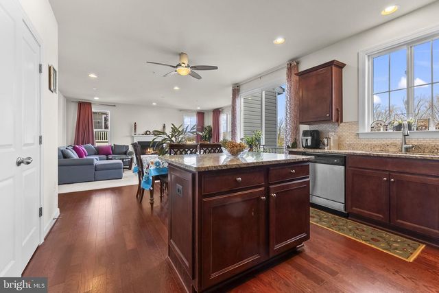 27 EDEN TERRACE LN, Catonsville, MD 21228