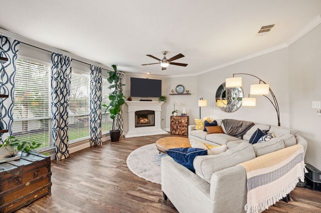 5044 Harney Drive, Fort Worth, TX 76244