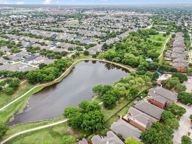 5044 Harney Drive, Fort Worth, TX 76244