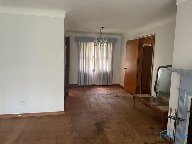 5213 Fairgreen Drive, Toledo, OH 43613