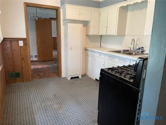 5213 Fairgreen Drive, Toledo, OH 43613