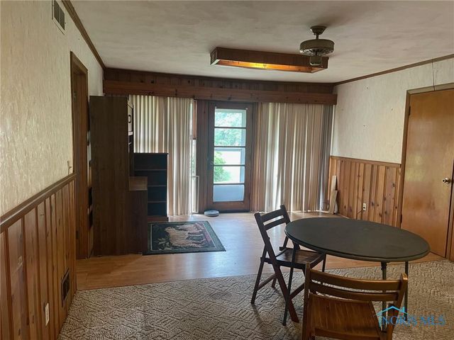 5213 Fairgreen Drive, Toledo, OH 43613