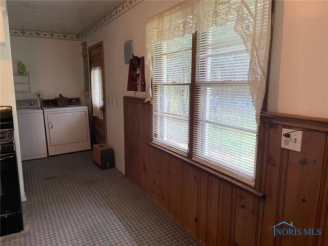 5213 Fairgreen Drive, Toledo, OH 43613